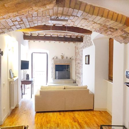 All'Ombra Di San Francesco - Myassisisuite, I Dettagli Che Fanno La Differenza - Centralissimo - A 110 Mt Dalla Basilica Assisi Exterior foto